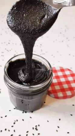 Praliné au sésame noir