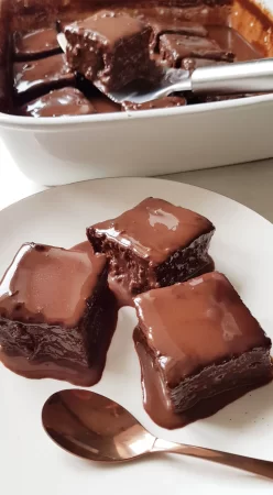 Gâteau mouillé au chocolat ou islak kek