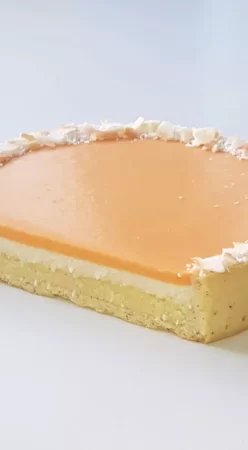 Tarte coco, passion et mangue