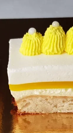 Entremet Yellow