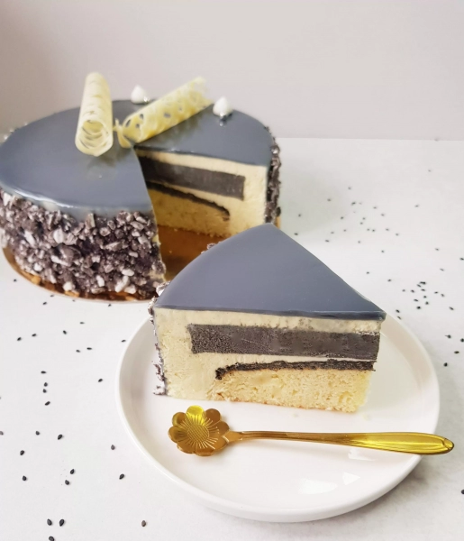 Entremet vanille et sésame noir