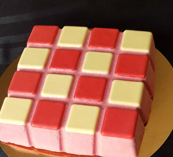 Entremet chocolat blanc et framboises