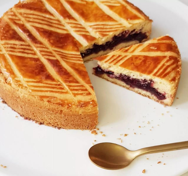 Gâteau basque à la cerise