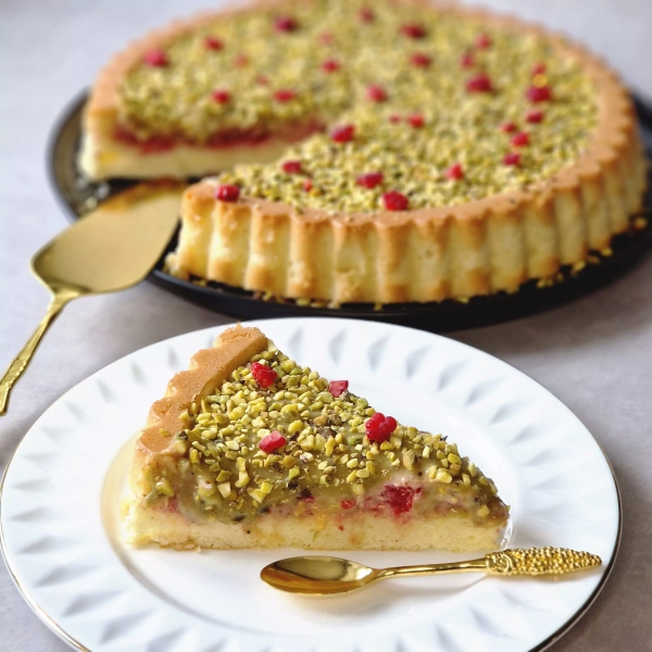 Tarte renversée framboises et pistache