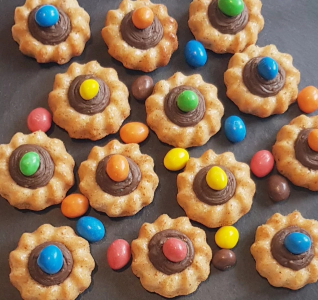 Petits gâteaux aux mms